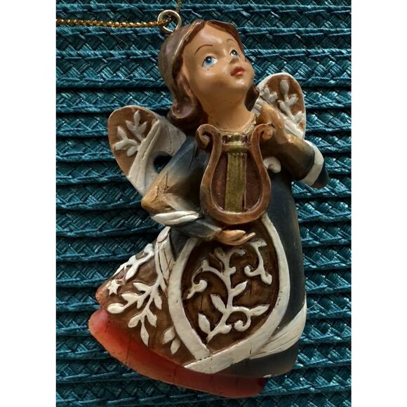 Lot 3 Vintage Christmas Ornaments Angels & Snowman Resin Hand Painted Ornaments - Picture 3 of 6